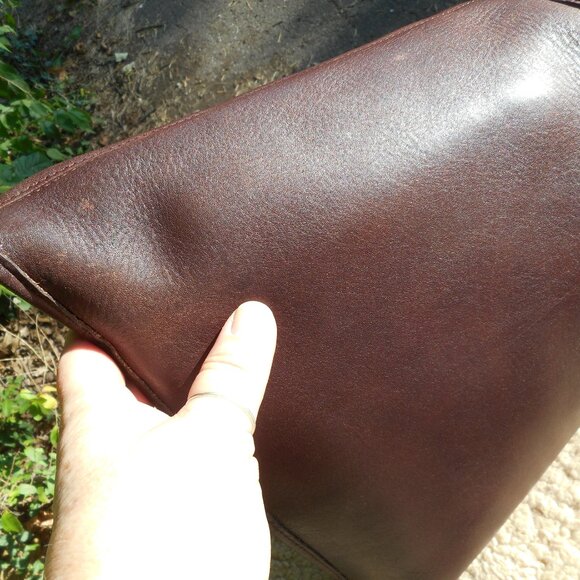 Sold***Vintage Coach 9085 Helen's Legacy  in Mahogany - Picture 8 of 12